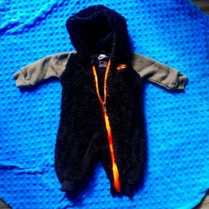 Nike Hoodie one piece outfit size 3 mo.